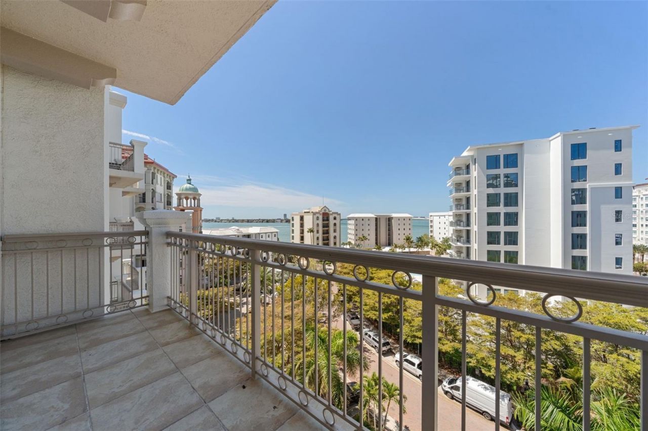 464 Golden Gate Point, Unit 703, Sarasota, FL 34236 Photo