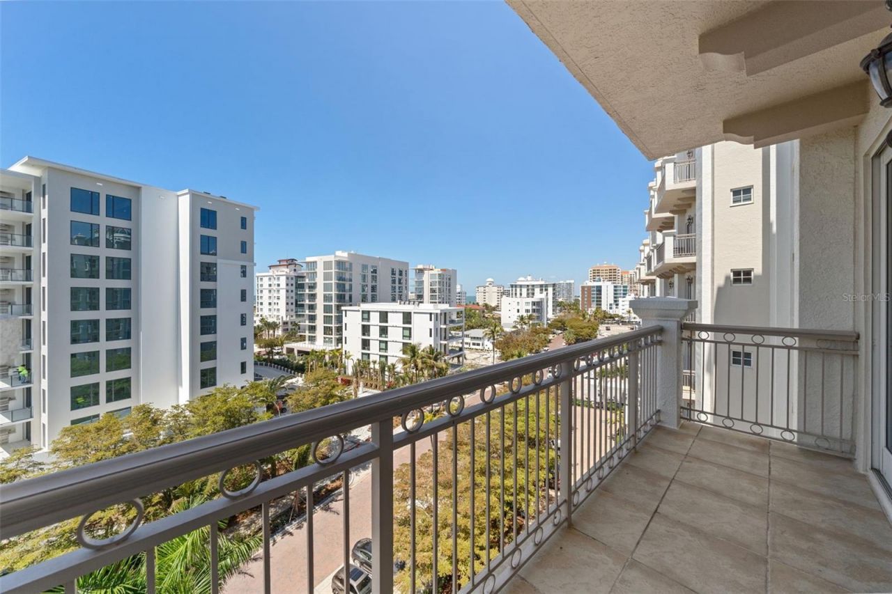 464 Golden Gate Point, Unit 703, Sarasota, FL 34236 Photo