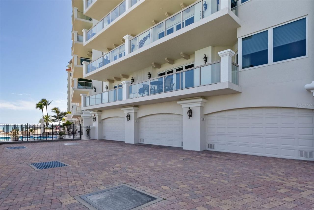 464 Golden Gate Point, Unit 703, Sarasota, FL 34236 Photo