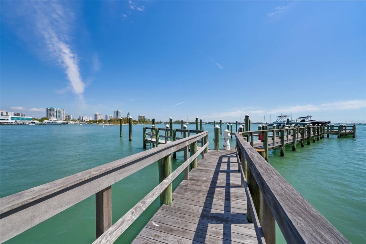 464 Golden Gate Point, Unit 703, Sarasota, FL 34236 Photo