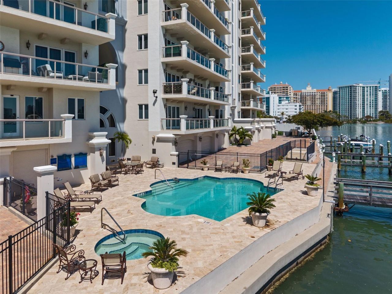 464 Golden Gate Point, Unit 703, Sarasota, FL 34236 Photo