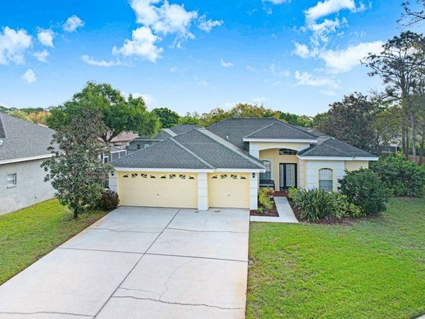 465 KNIGHT DRIVE , TARPON SPRINGS, FL 34688