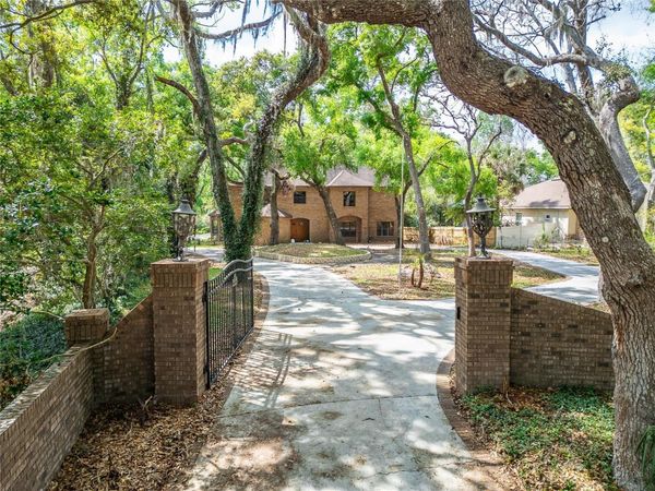 902 RIVER RAPIDS AVENUE, BRANDON, FL 33511