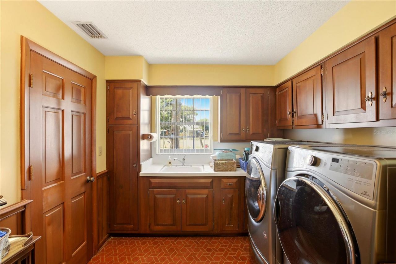 3903 Edison Avenue, Bowling Green, FL 33834 Photo