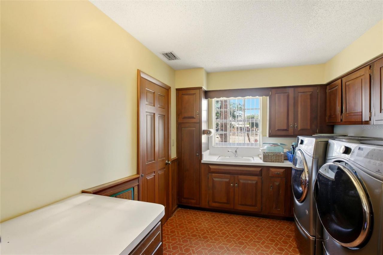 3903 Edison Avenue, Bowling Green, FL 33834 Photo