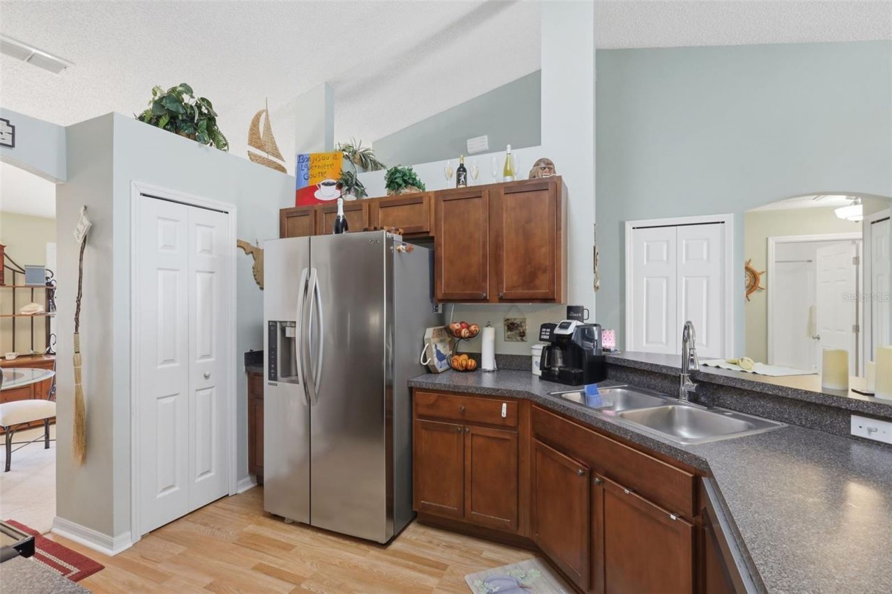 403 Central Mariners Drive, Edgewater, FL 32141 Photo