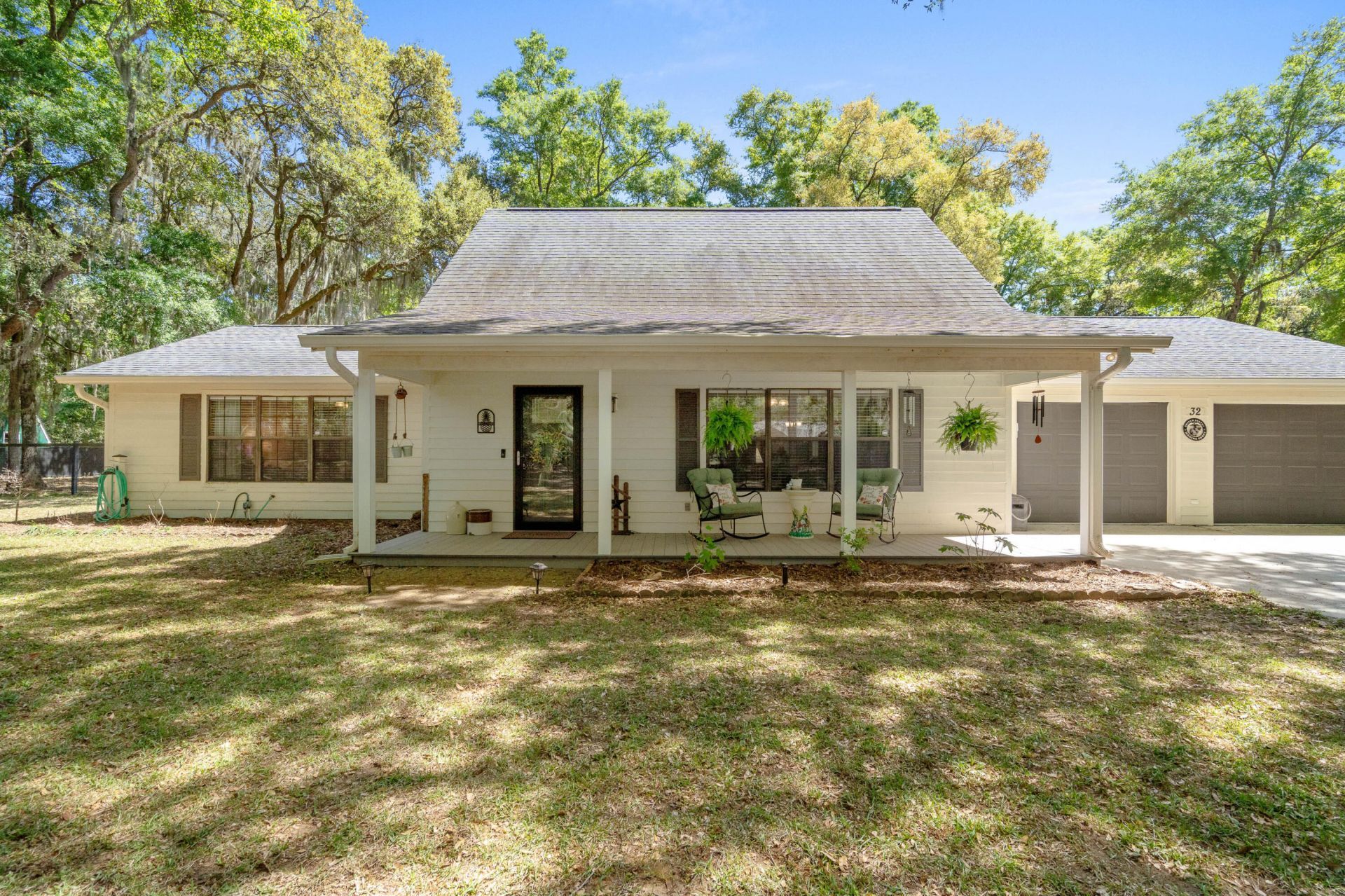 32 W Cedar Road Photo 11