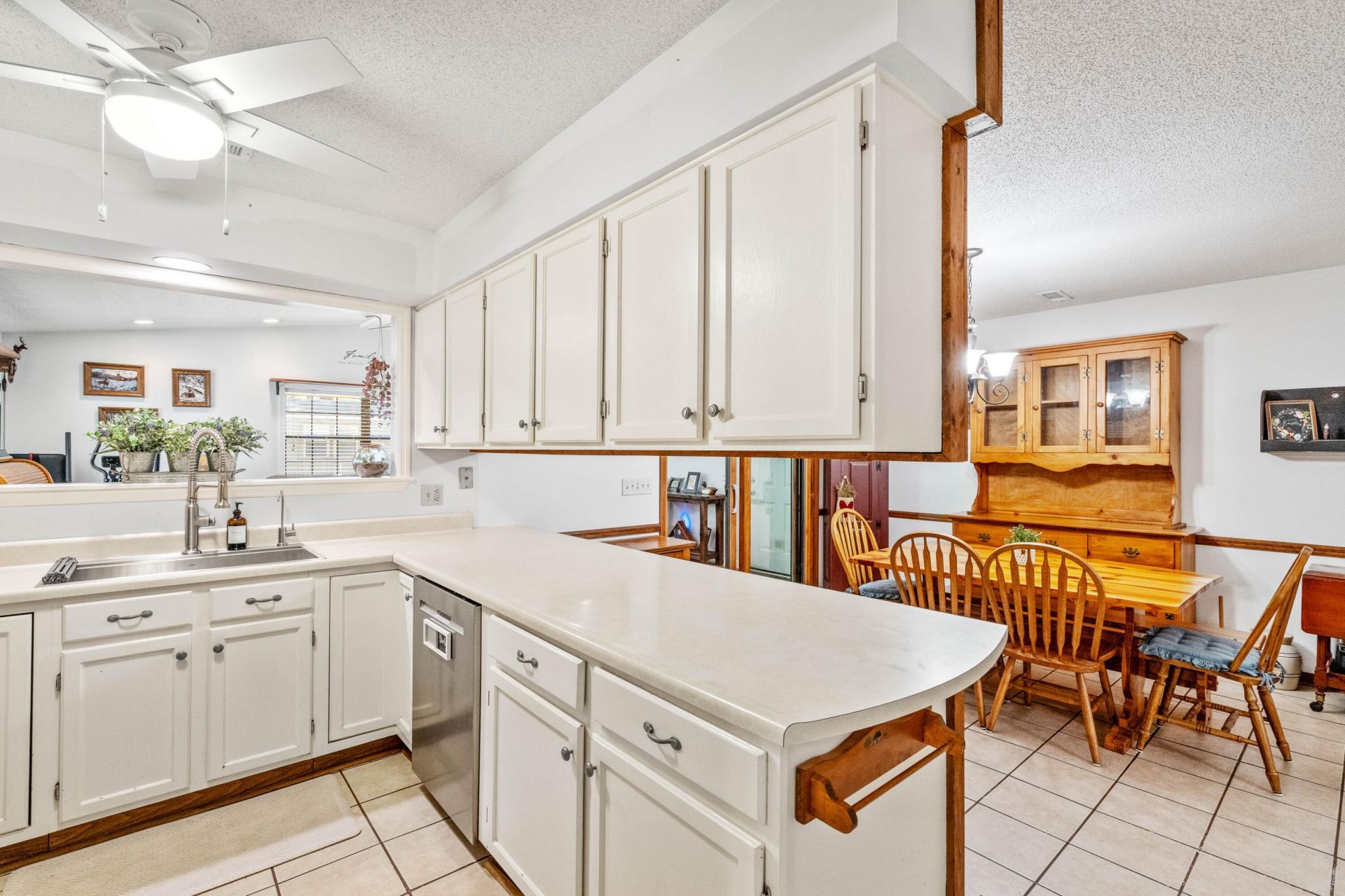 32 W Cedar Road Photo 36