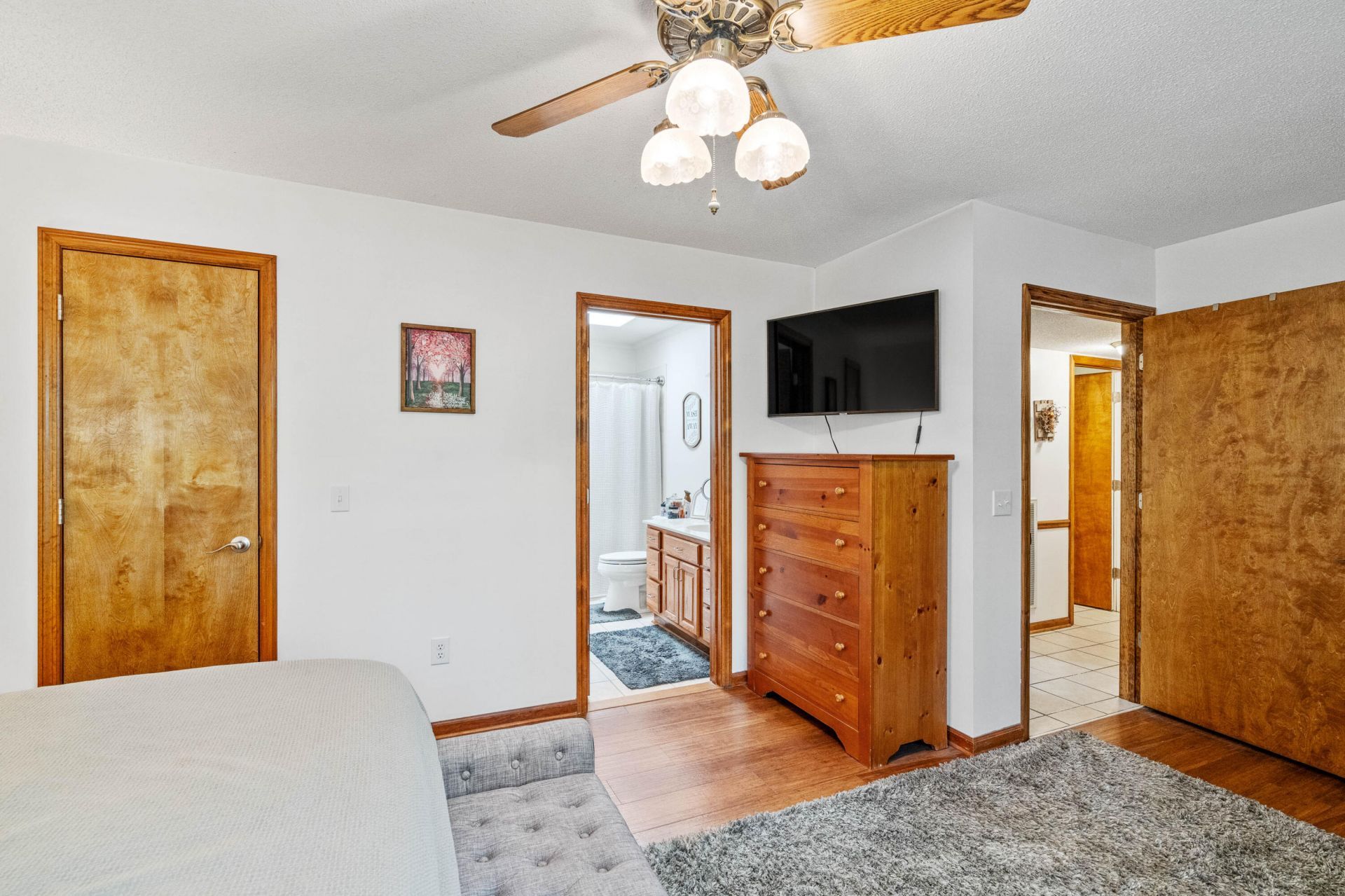 32 W Cedar Road Photo 44