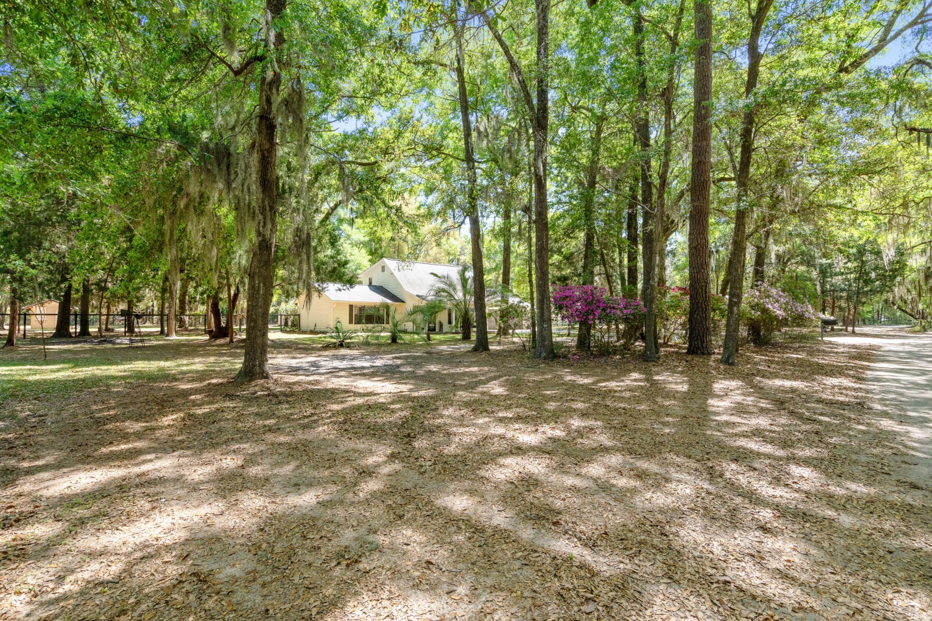 32 W Cedar Road Photo 5