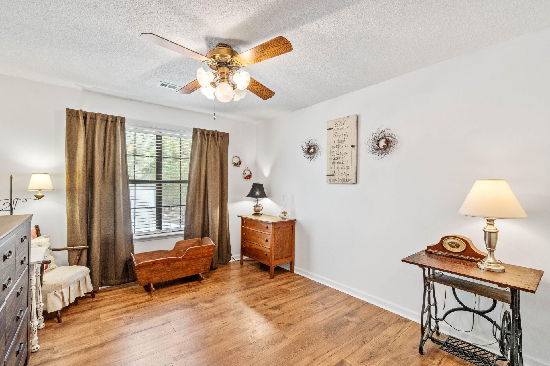 32 W Cedar Road Photo 51