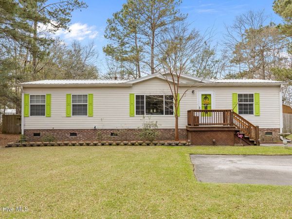 121 Bogue Forest Court, Newport, NC 28570