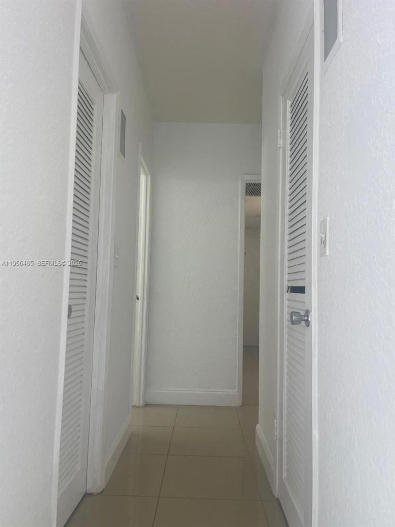 19390 Collins Ave, Unit 123, Sunny Isles Beach, FL 33160 Photo