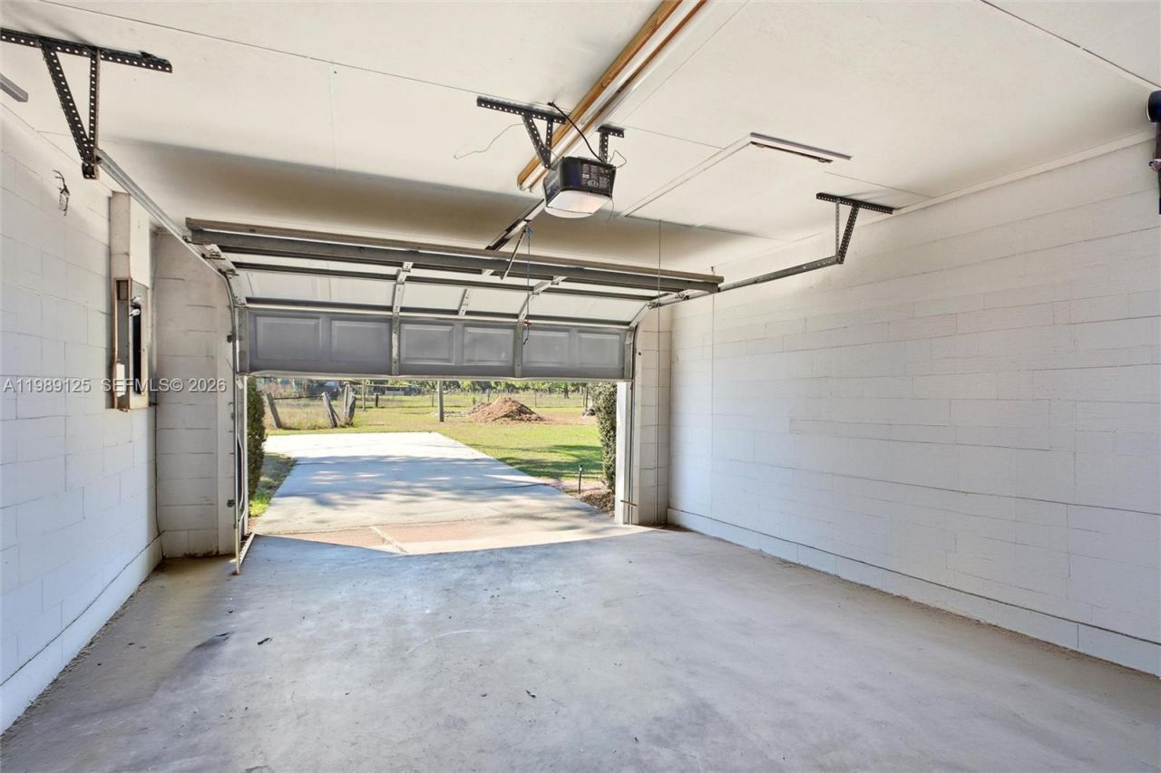 3903 Edison Avenue, Bowling Green, FL 33834 Photo