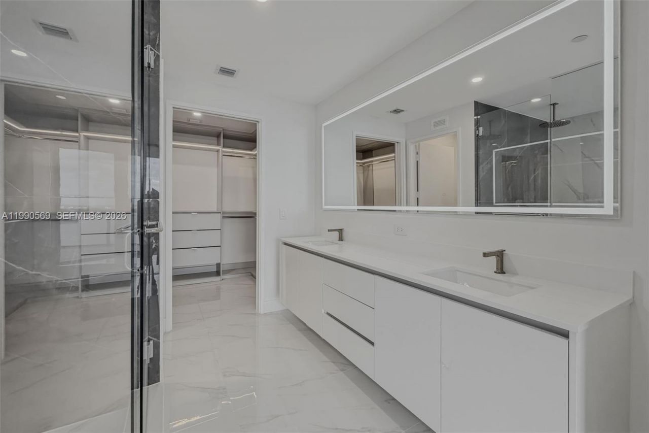 711 NE 23 Terrace , Unit 3906, Miami, FL 33137 Photo