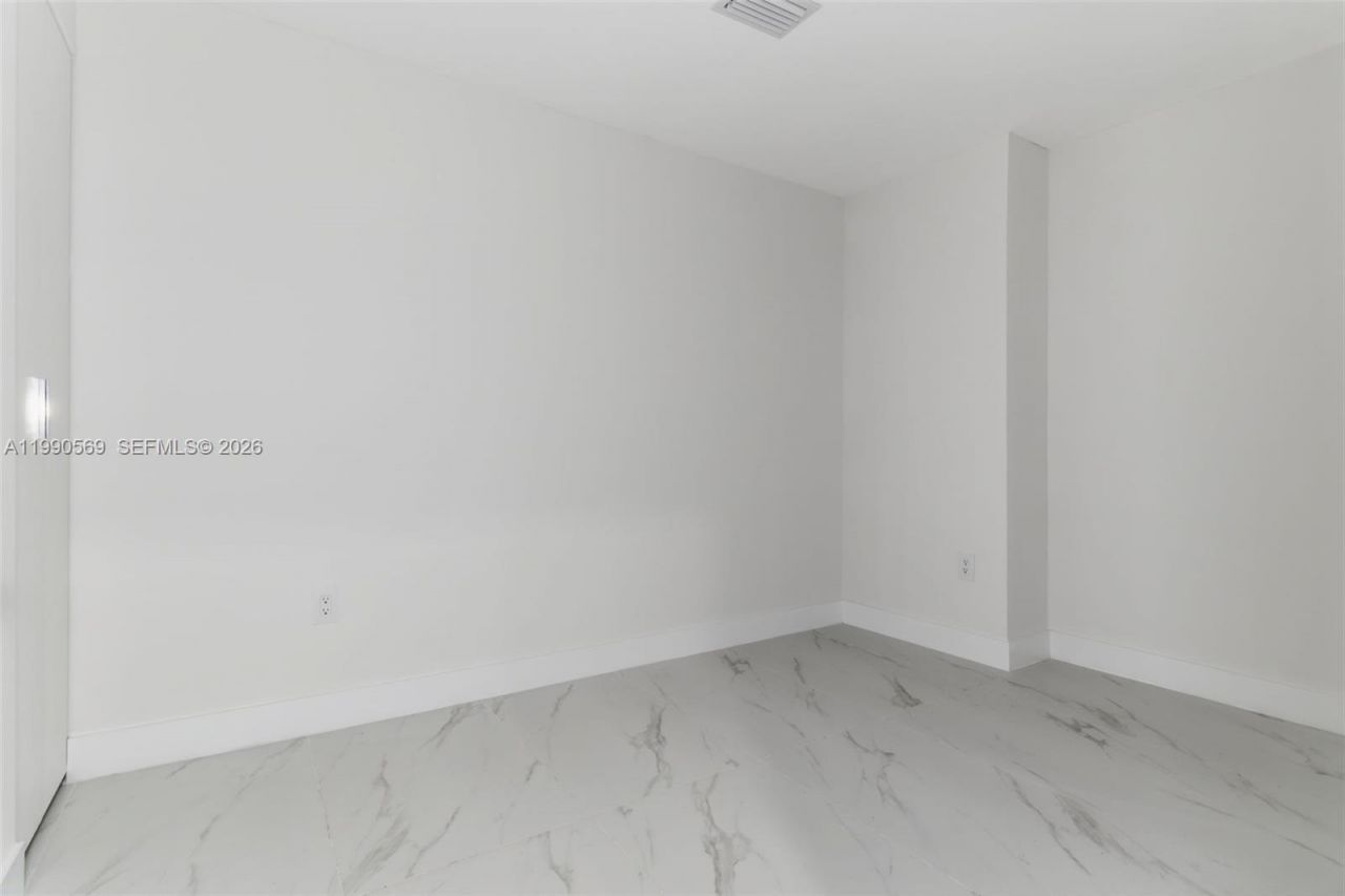 711 NE 23 Terrace , Unit 3906, Miami, FL 33137 Photo