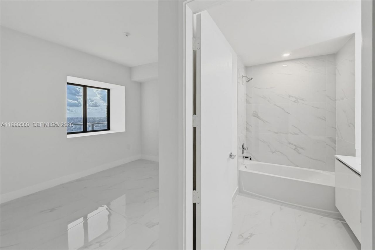 711 NE 23 Terrace , Unit 3906, Miami, FL 33137 Photo