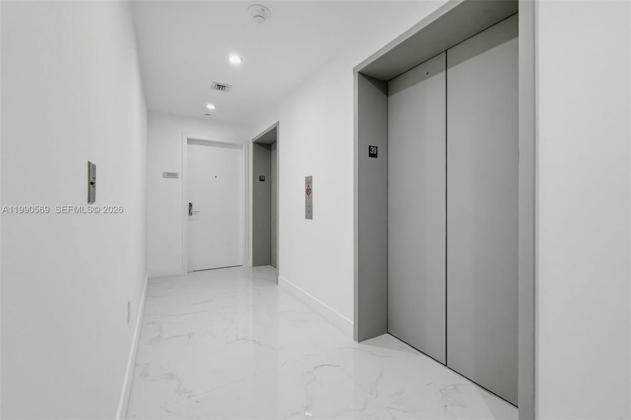 711 NE 23 Terrace , Unit 3906, Miami, FL 33137 Photo