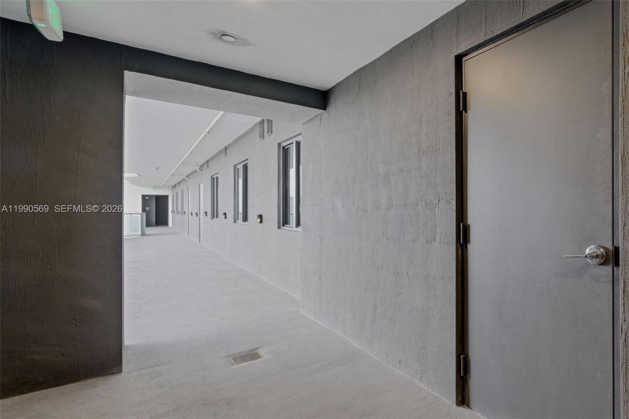 711 NE 23 Terrace , Unit 3906, Miami, FL 33137 Photo