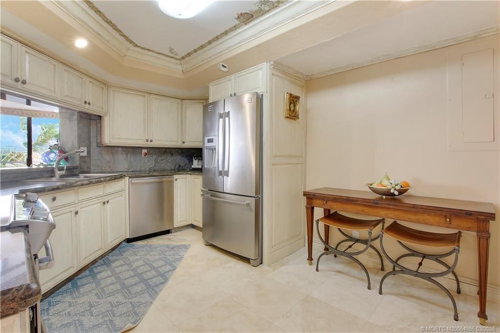 9950 S Ocean Drive, Unit 301, Jensen Beach, FL 34957 Photo