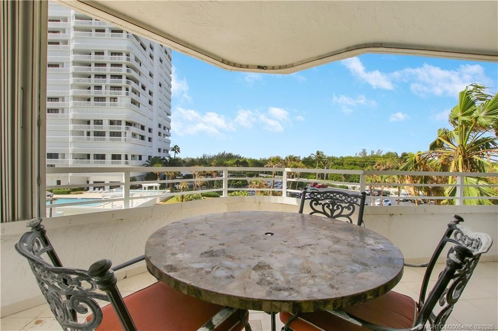 9950 S Ocean Drive, Unit 301, Jensen Beach, FL 34957 Photo