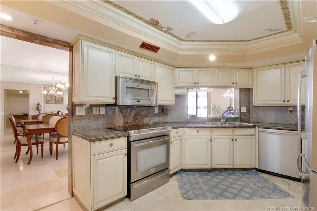 9950 S Ocean Drive, Unit 301, Jensen Beach, FL 34957 Photo