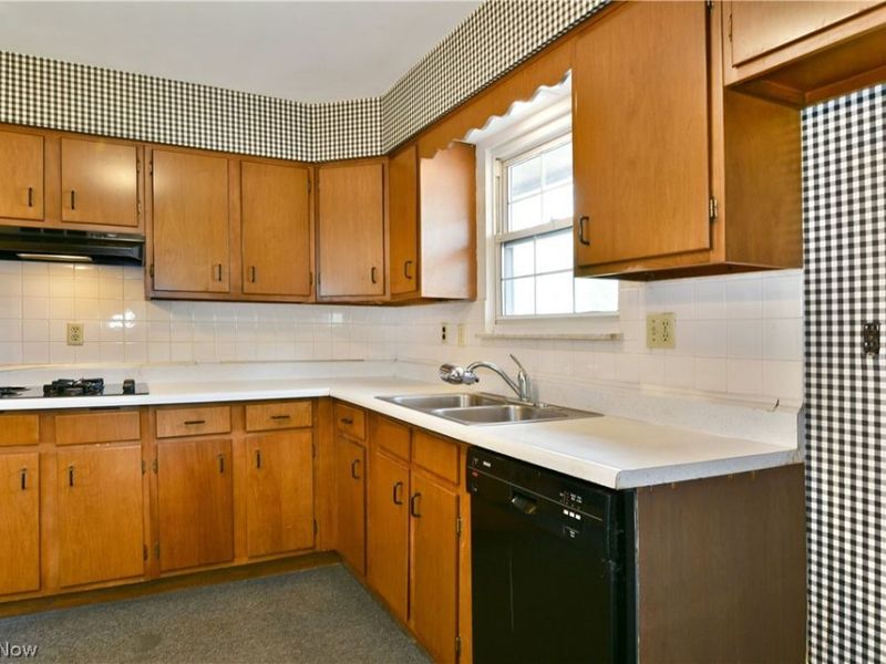 8391 Squires Lane NE, Warren, OH 44484 Photo 17