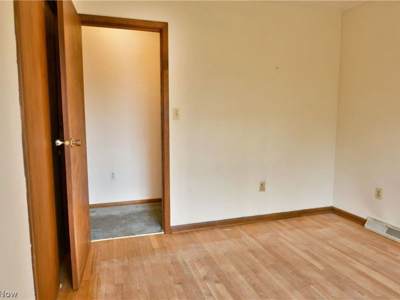 8391 Squires Lane NE, Warren, OH 44484 Photo 28