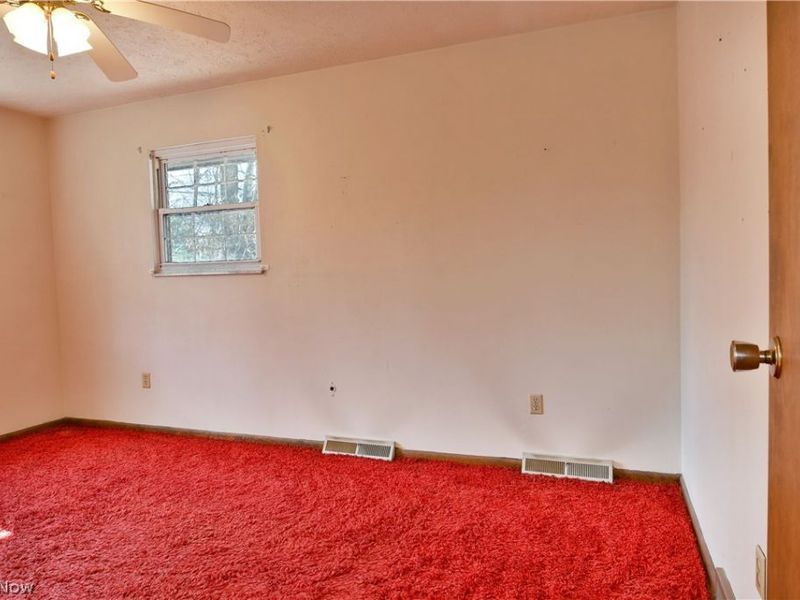 8391 Squires Lane NE, Warren, OH 44484 Photo 29