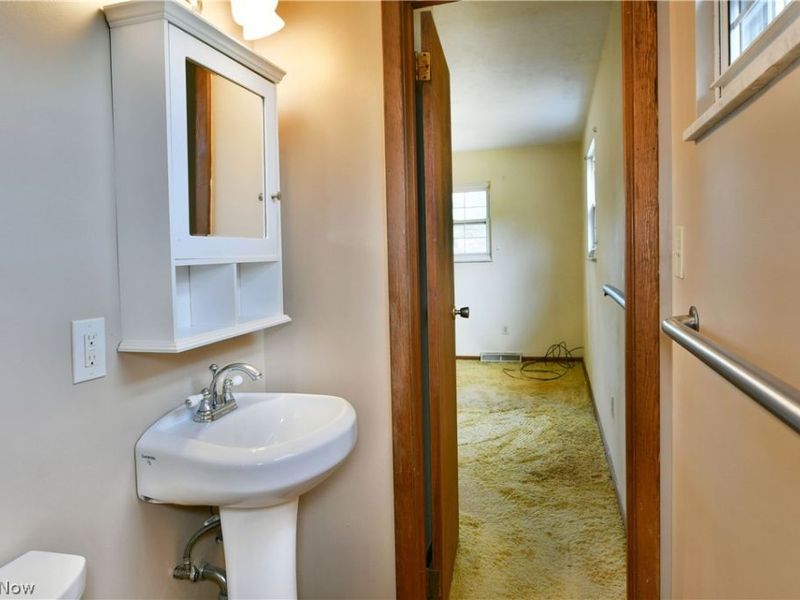 8391 Squires Lane NE, Warren, OH 44484 Photo 40