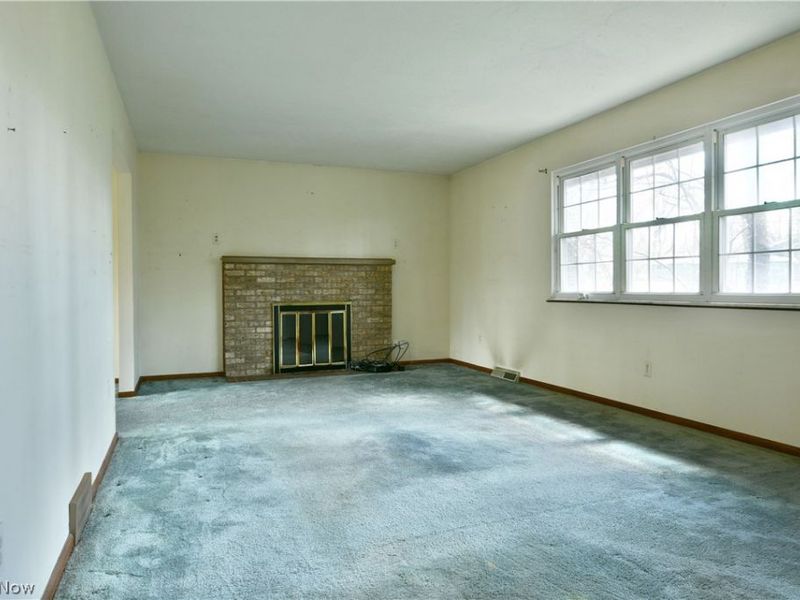 8391 Squires Lane NE, Warren, OH 44484 Photo 8