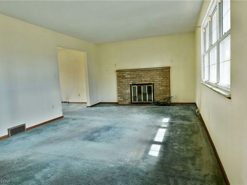 8391 Squires Lane NE, Warren, OH 44484 Photo 9