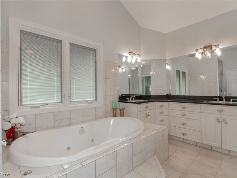 11565 Robin Wood Lane, Chagrin Falls, OH 44023 Photo 20