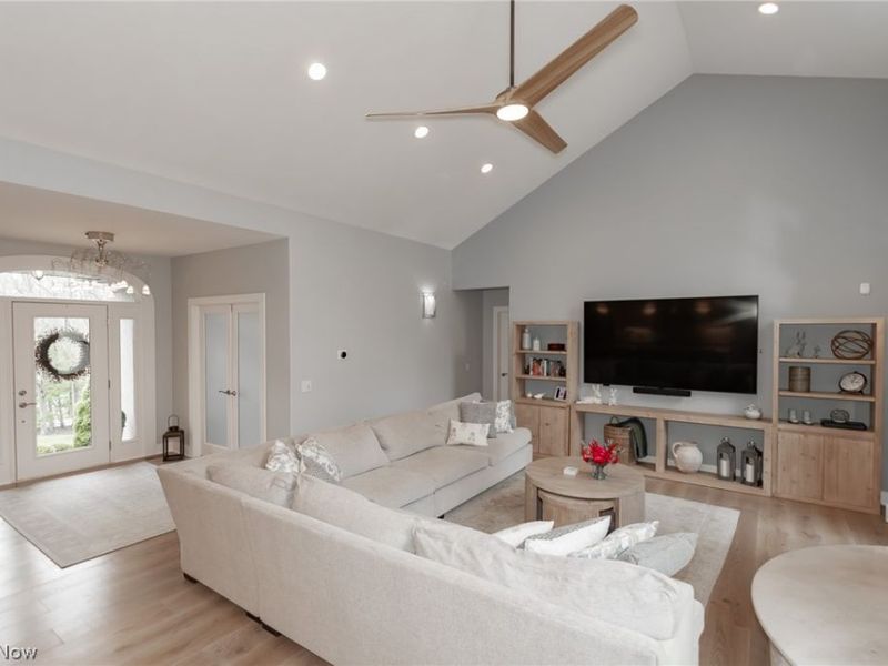 11565 Robin Wood Lane, Chagrin Falls, OH 44023 Photo 3