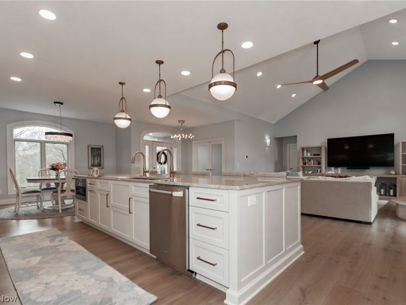 11565 Robin Wood Lane, Chagrin Falls, OH 44023 Photo 6