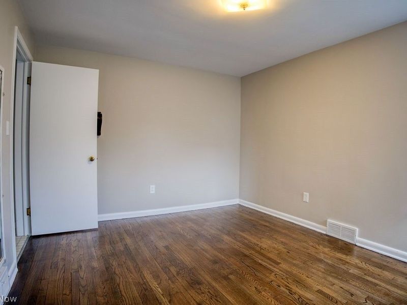 5404 Beacon Road, Lyndhurst, OH 44124 Photo 14