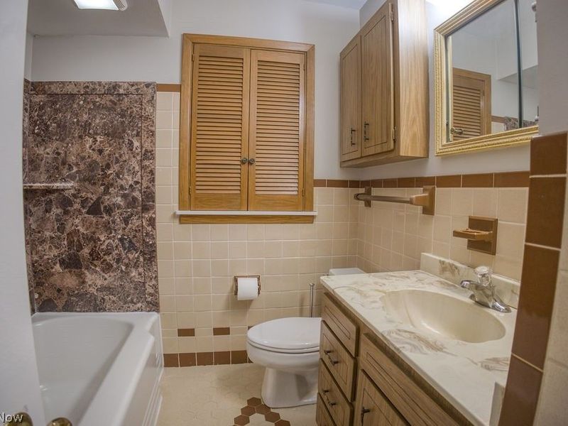 5404 Beacon Road, Lyndhurst, OH 44124 Photo 17