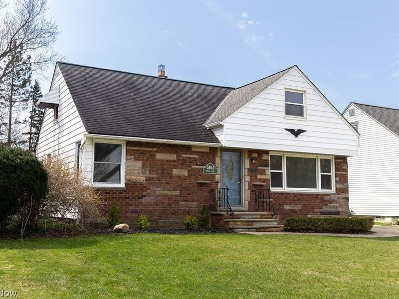 5404 Beacon Road, Lyndhurst, OH 44124 Photo 3