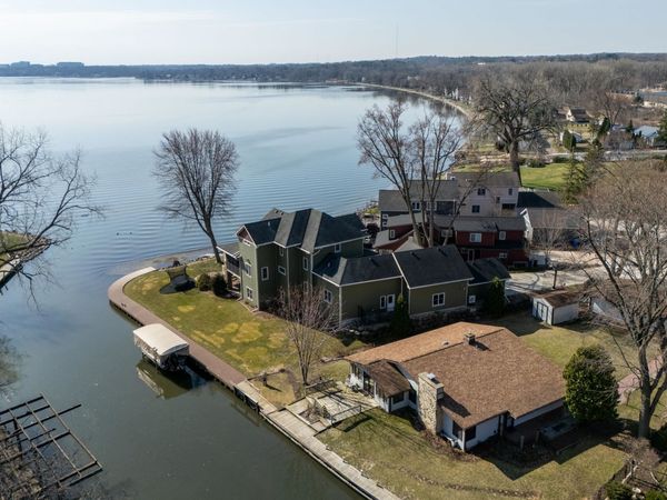 2809 Dewey Court, Middleton, WI 53562