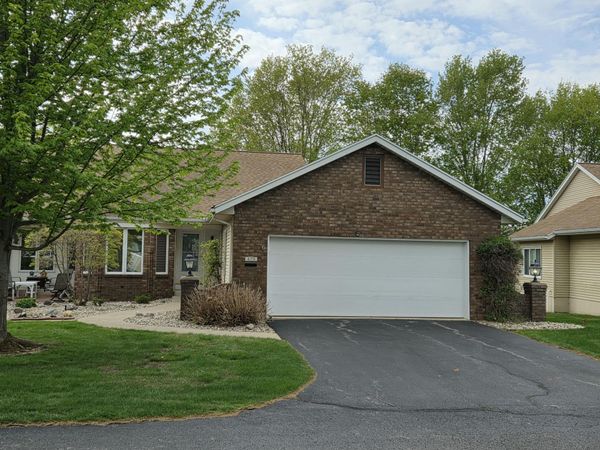 4231 Redbush Drive SW, Grandville, MI 49418