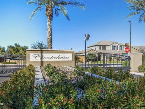 3945 S Mingus Drive, Chandler, AZ 85286