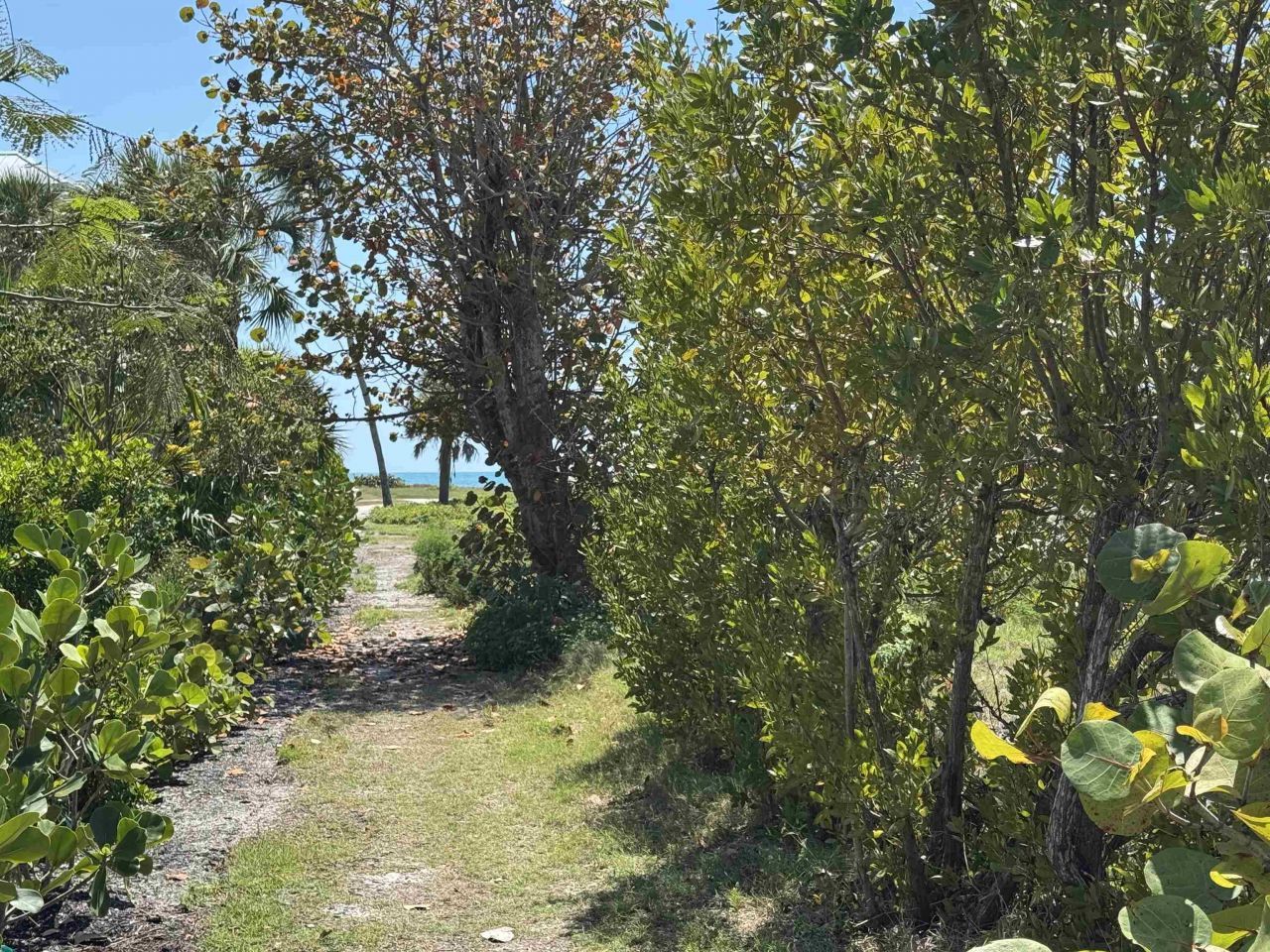 3324 Saint Kilda Rd, Sanibel, FL 33957 Photo