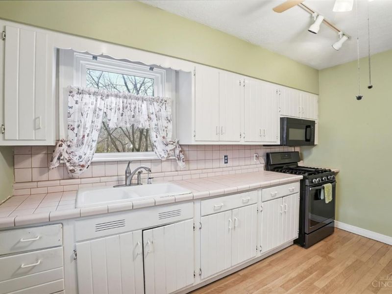 3314 S Woodmont Avenue, Cincinnati, OH 45213 Photo 16