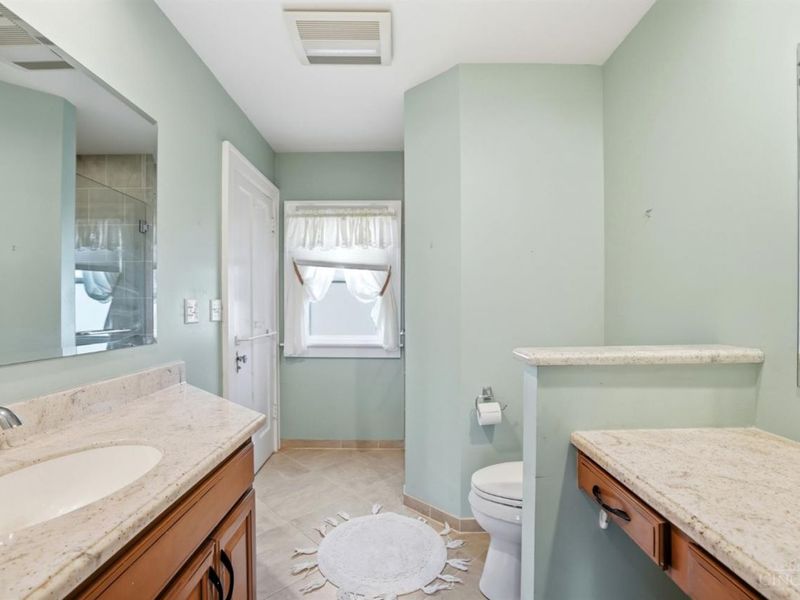 3314 S Woodmont Avenue, Cincinnati, OH 45213 Photo 24