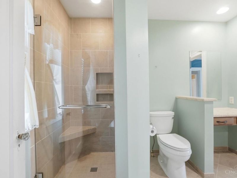 3314 S Woodmont Avenue, Cincinnati, OH 45213 Photo 27