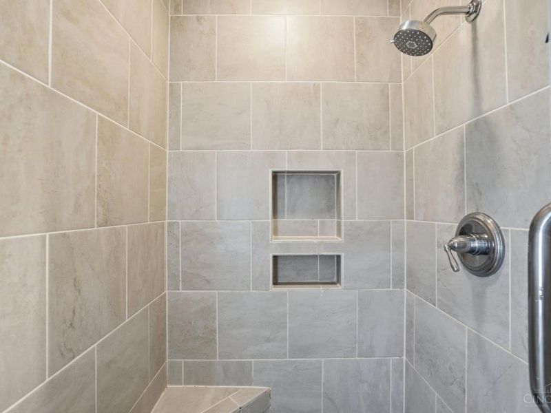 3314 S Woodmont Avenue, Cincinnati, OH 45213 Photo 28