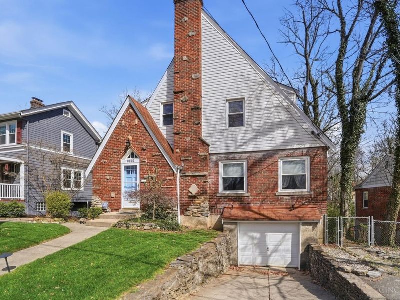 3314 S Woodmont Avenue, Cincinnati, OH 45213 Photo 3