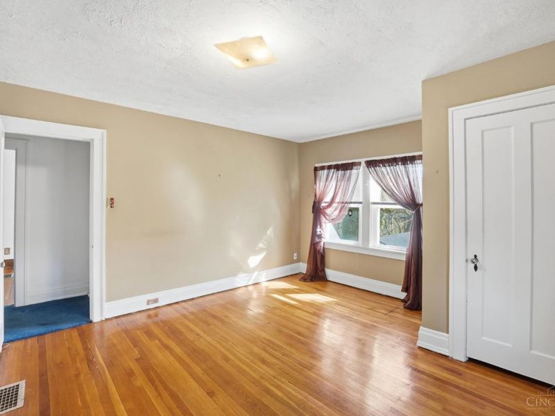 3314 S Woodmont Avenue, Cincinnati, OH 45213 Photo 30