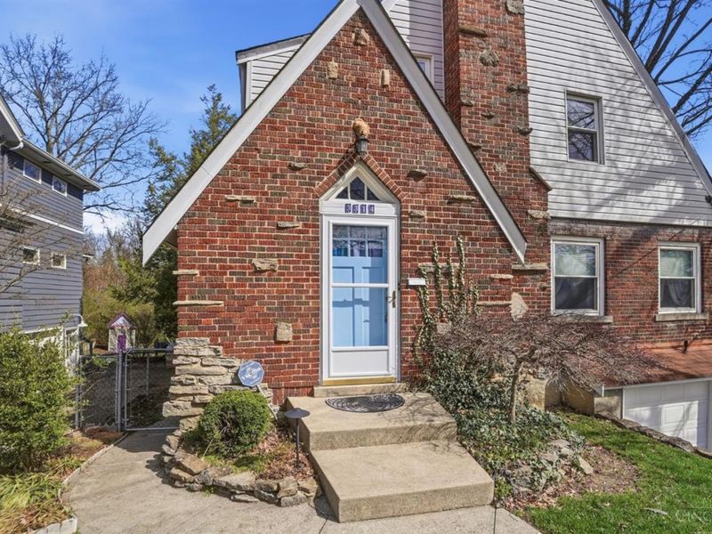 3314 S Woodmont Avenue, Cincinnati, OH 45213 Photo 4