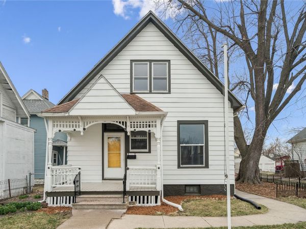 1645 D Avenue NE, Cedar Rapids, IA 52402